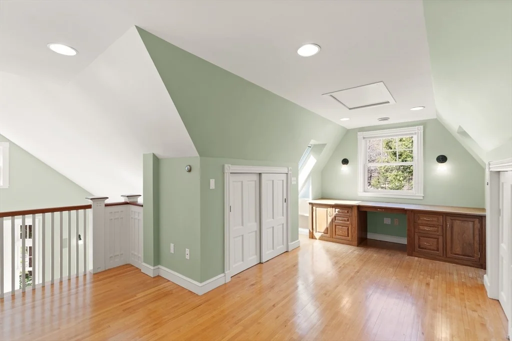 Photo of 167 Elm Street