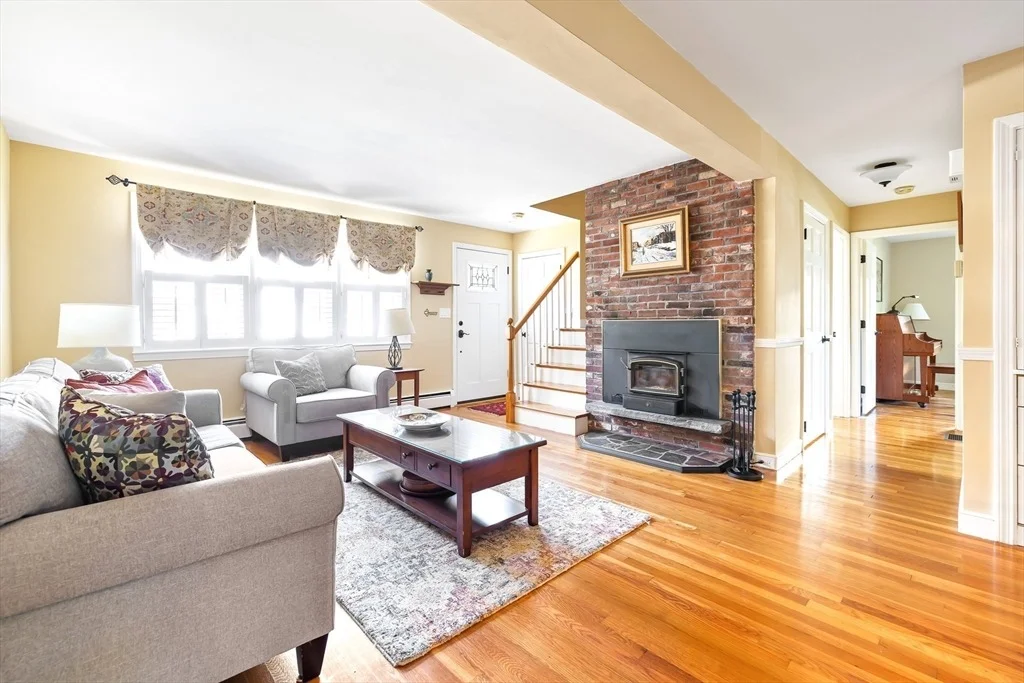Photo of 28 Cottage St