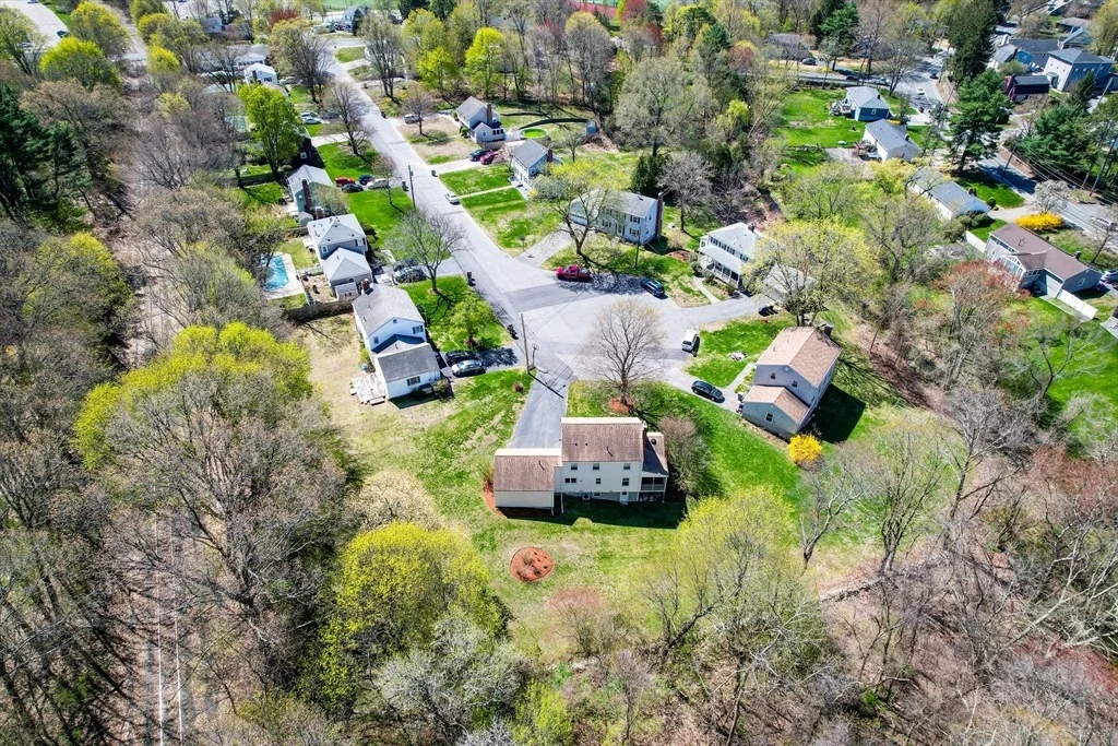 Photo of 15 Maple Lane