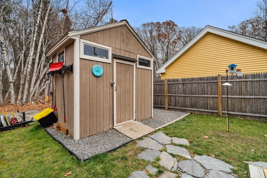 Photo of 57 Richardson Ave