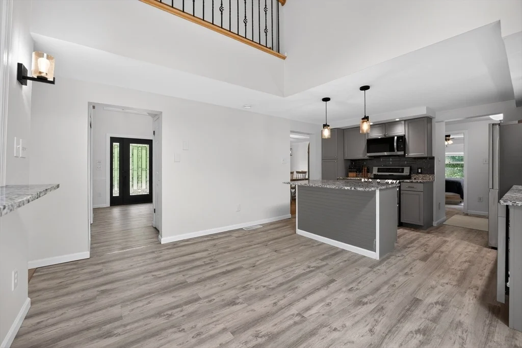 Photo of 321 Birchbark Dr