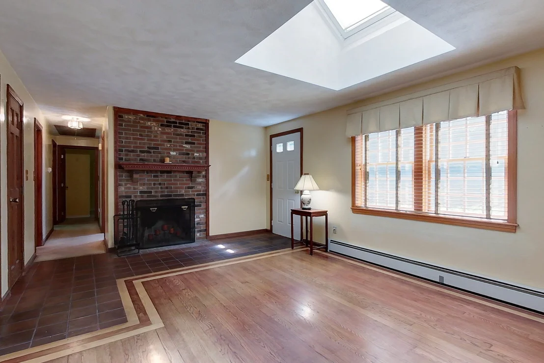 Photo of 87 Squannacook Rd