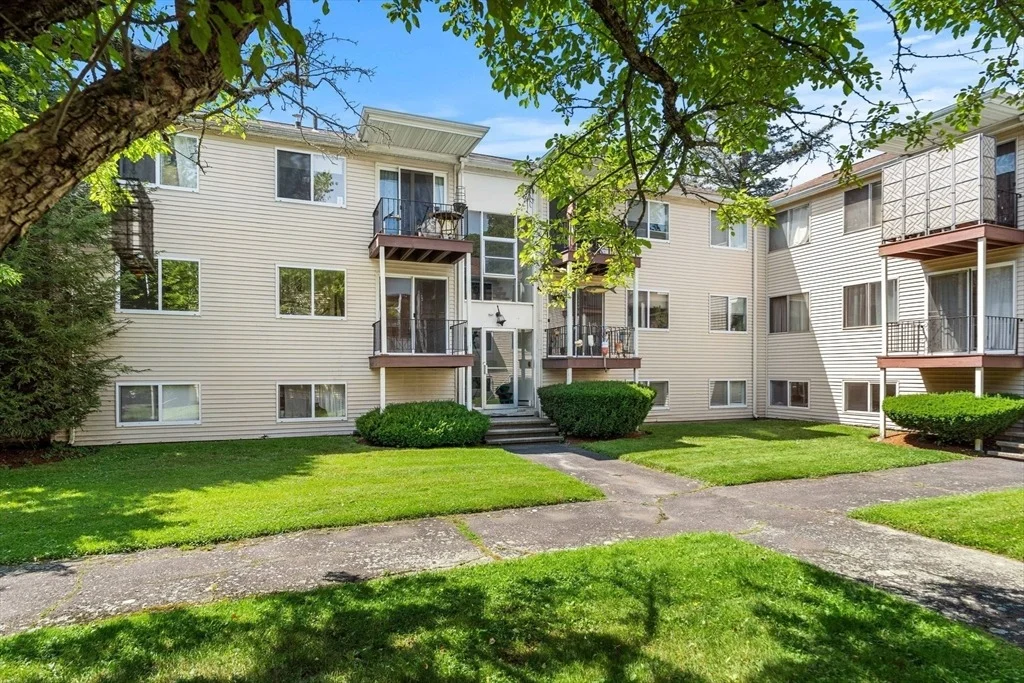 Photo of Unit B2 at 16 Appleton Park