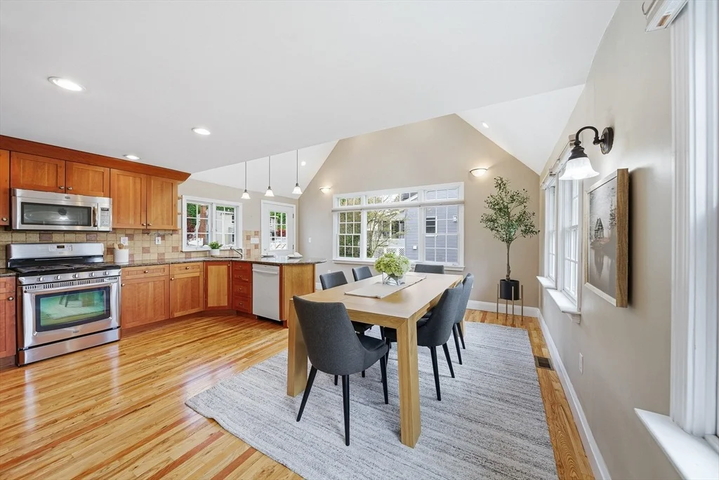 Photo of 28 Myopia Rd