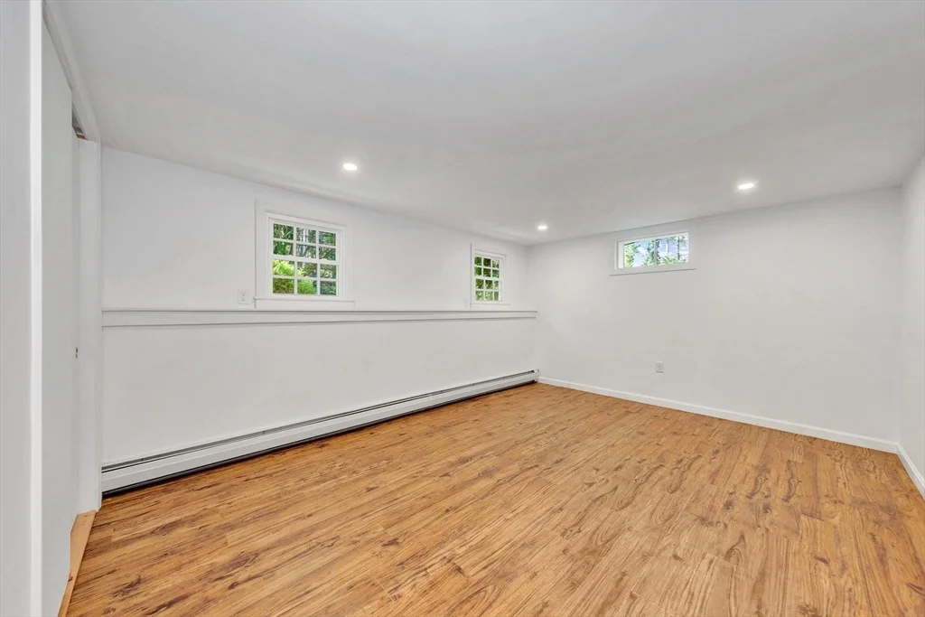 Photo of 50 Laurel St