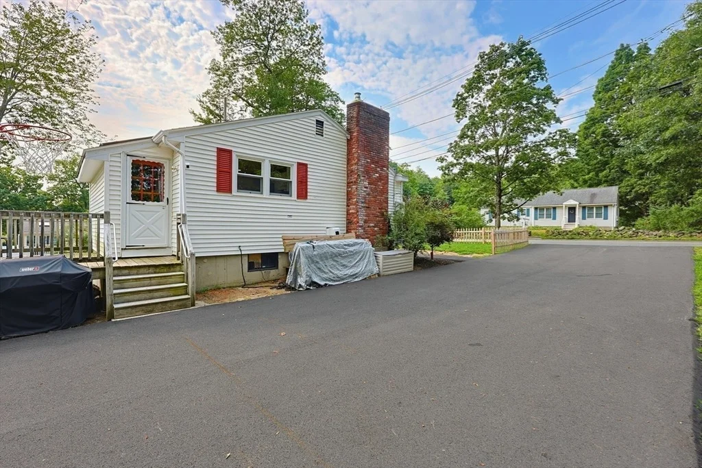 Photo of 304 Primrose Hill Rd