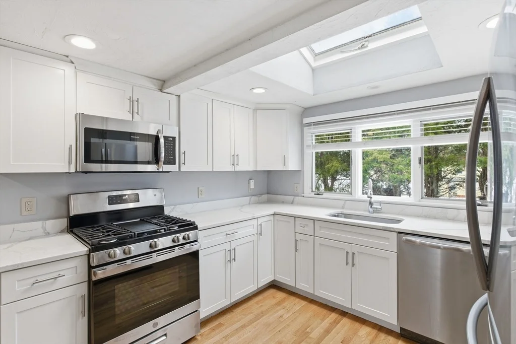 Photo of 21 Gates Ave