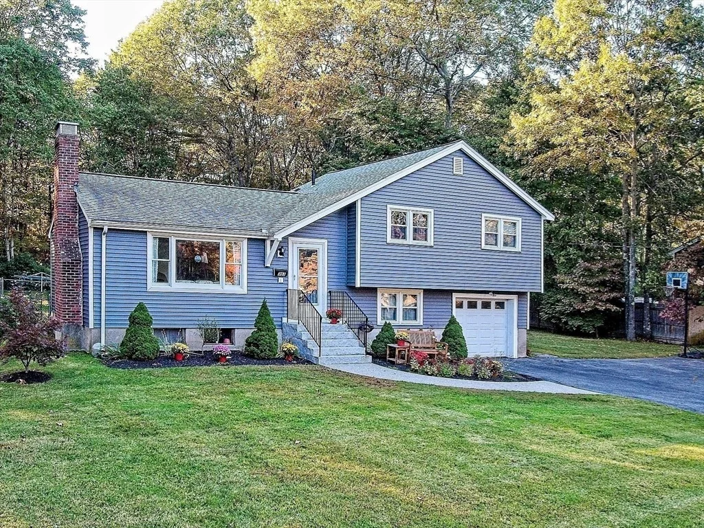 Photo of 303 Oak St
