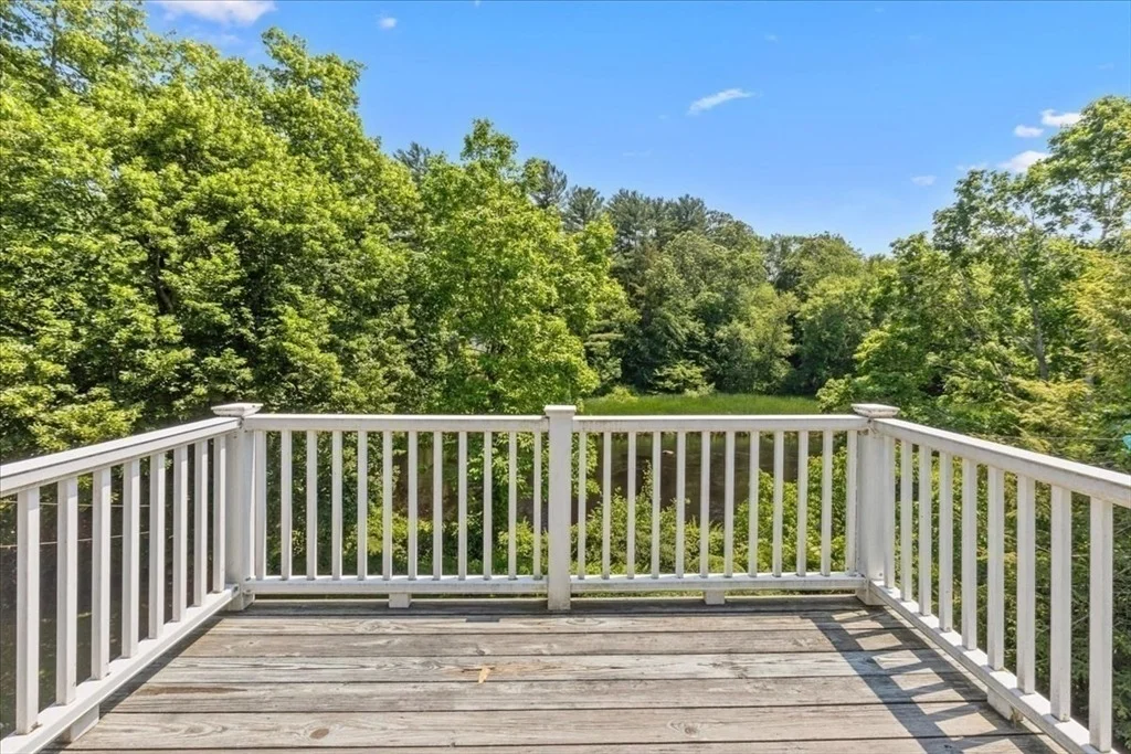 Photo of 16 River Rd
