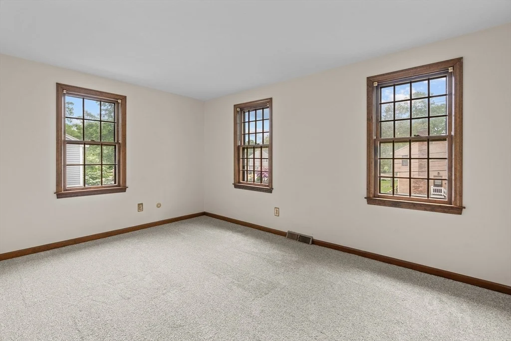 Photo of 11 Cavatorta Drive