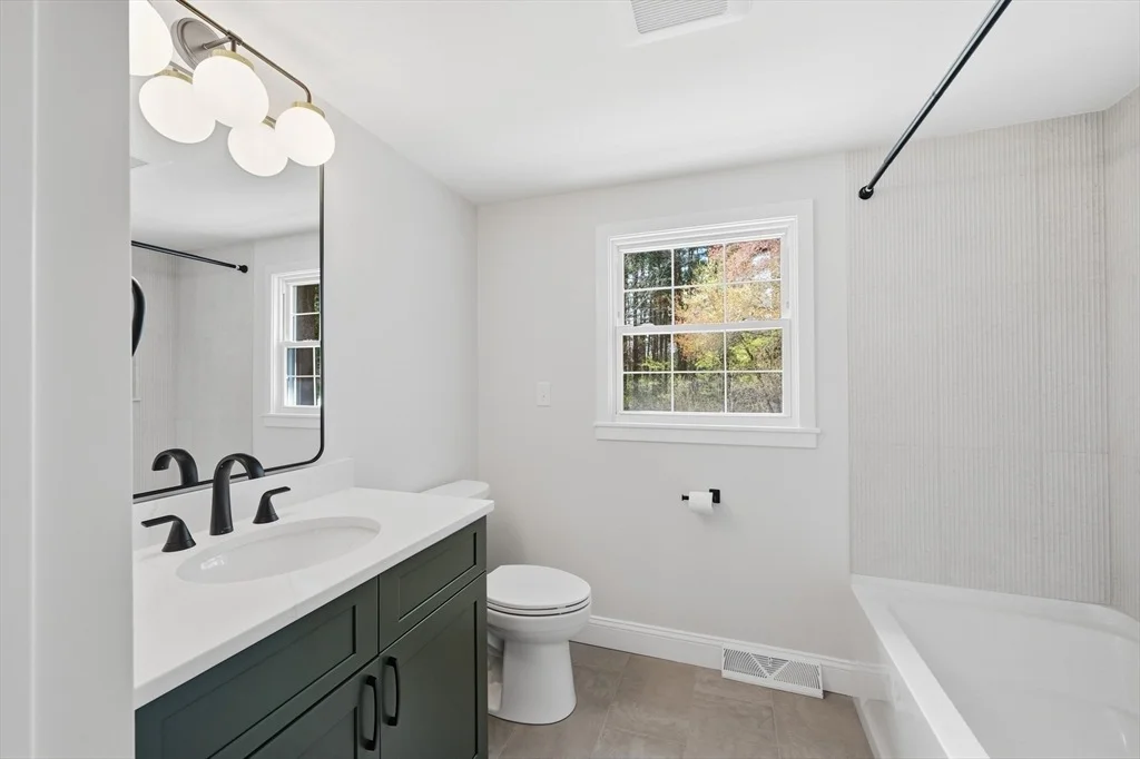 Photo of 44 Wildbrook Road