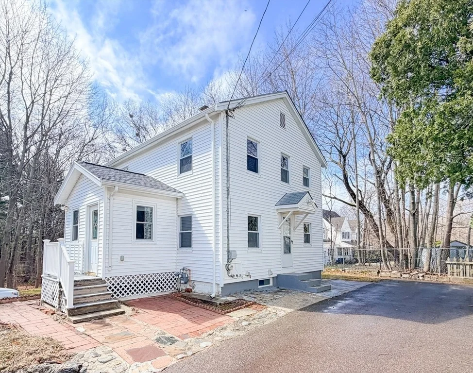 Photo of 127A Plain St