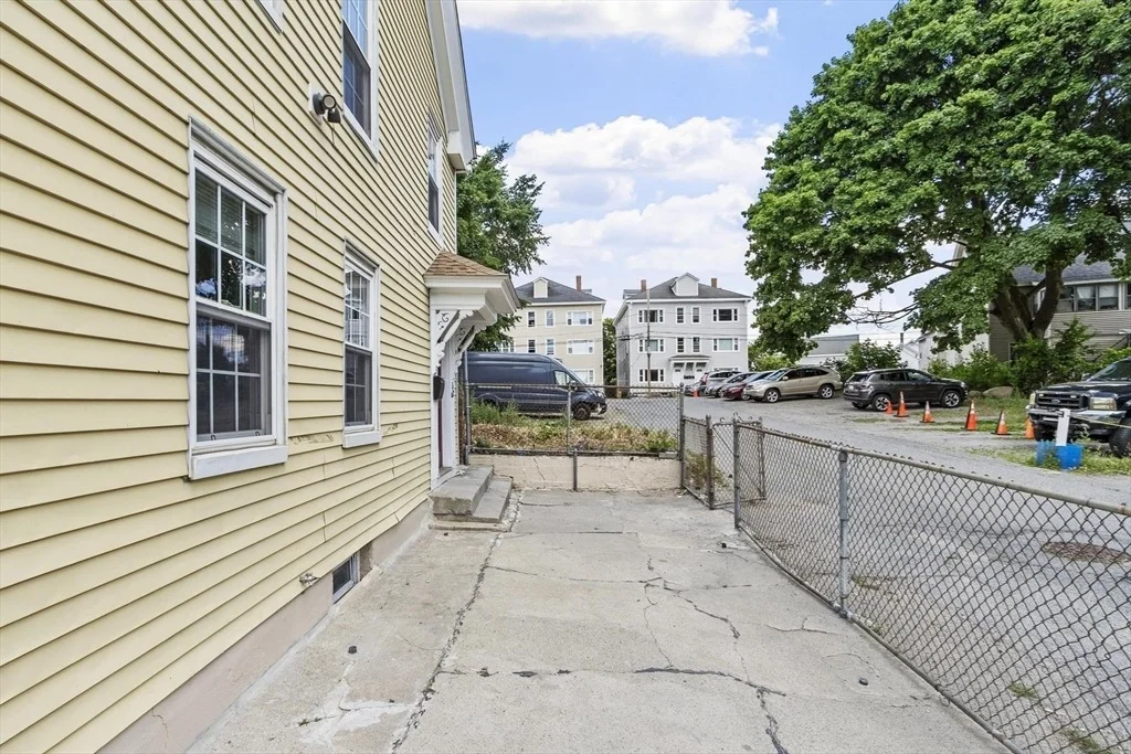 Photo of 52 Auburn St