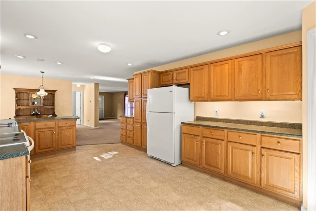 Photo of 84 Lark Ln