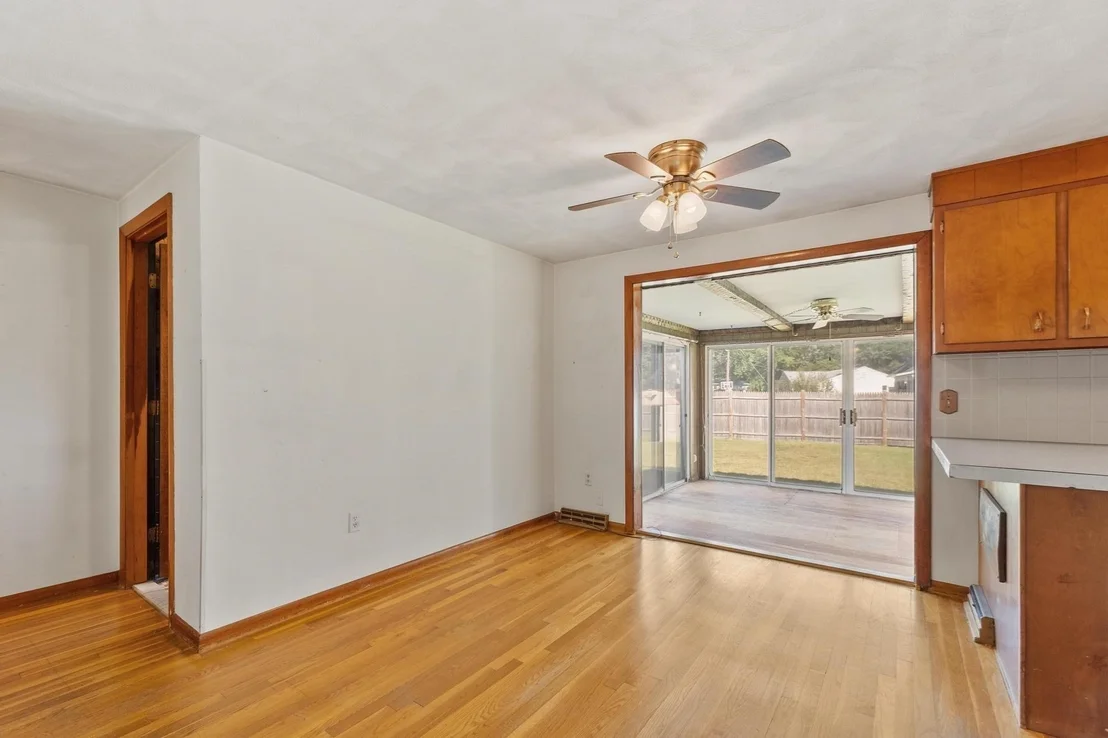 Photo of 6 Fuller Dr