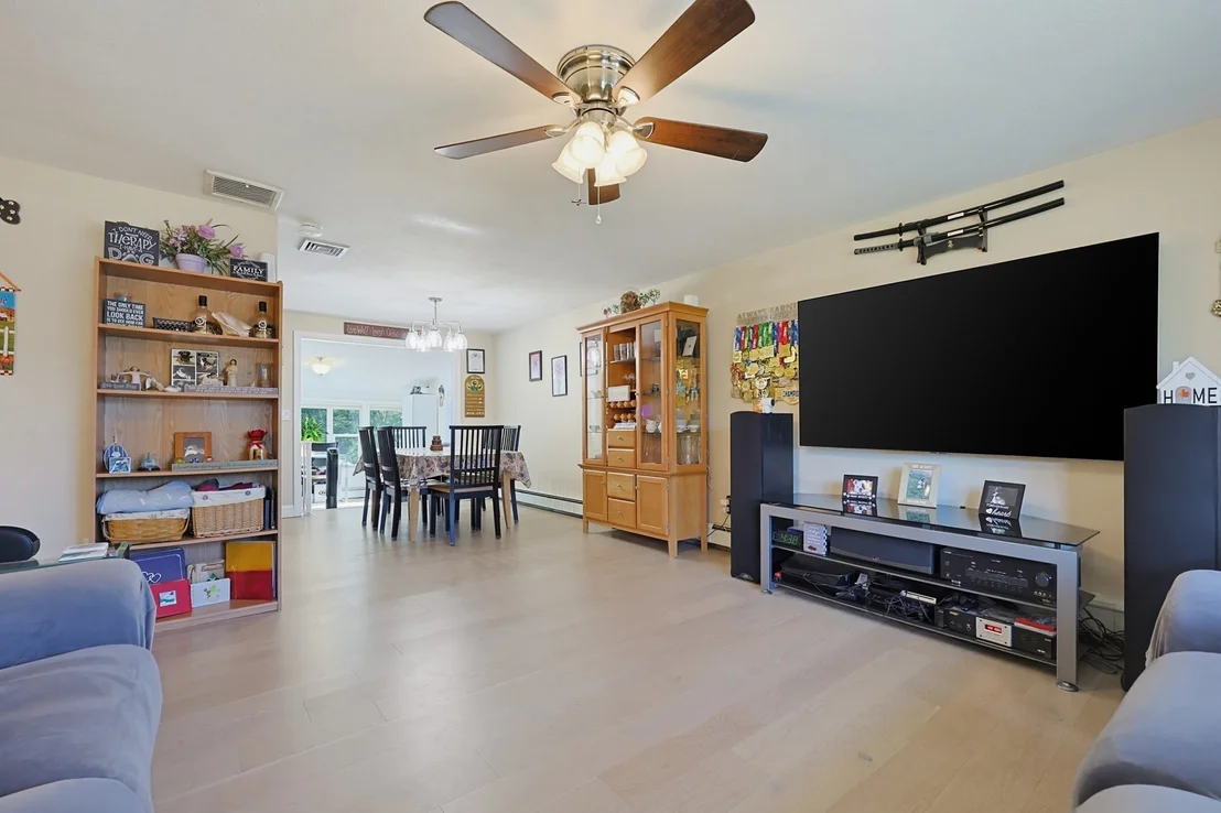Photo of 39 Candy Ln