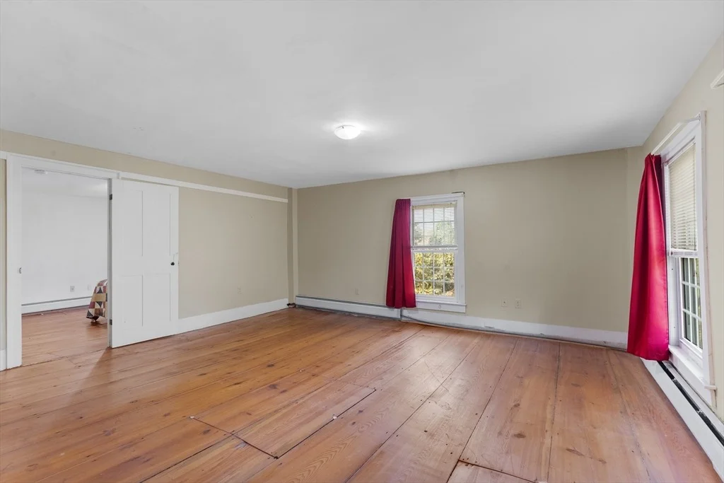 Photo of 340 Sturbridge Rd