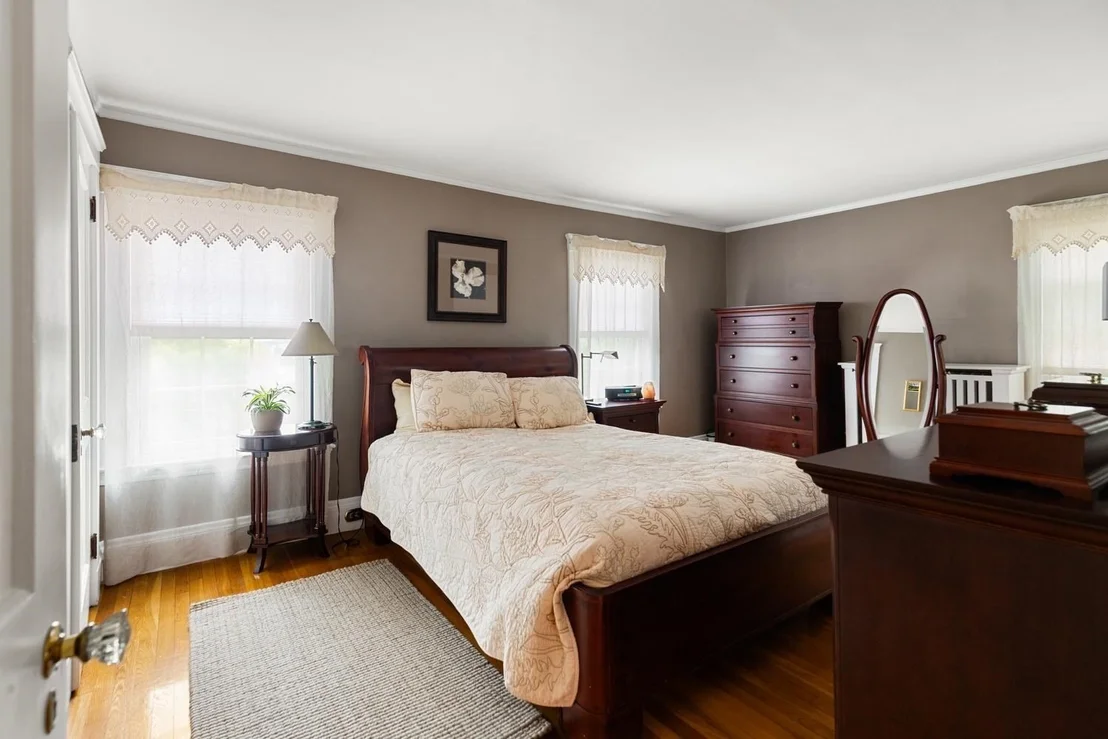 Photo of 216 Bellevue Rd
