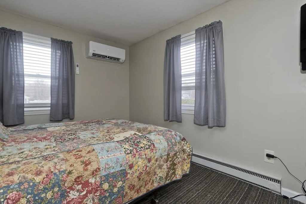 Photo of 125 Pondview Dr