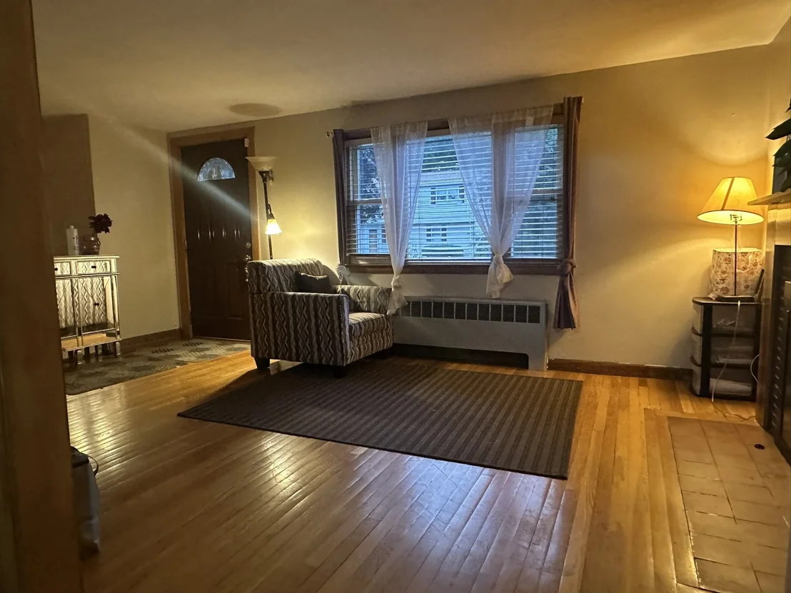 Photo of 10 Milton Ter