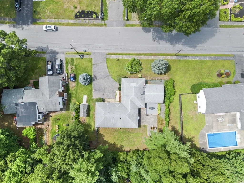 Photo of 7 Pocahontas Dr