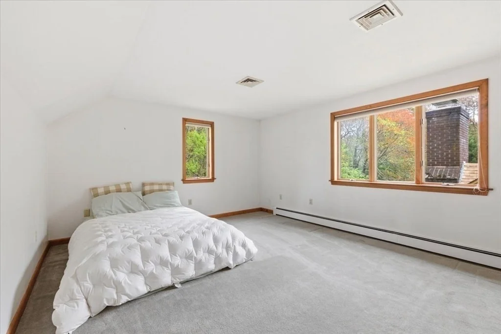 Photo of 6 Hoover Rd