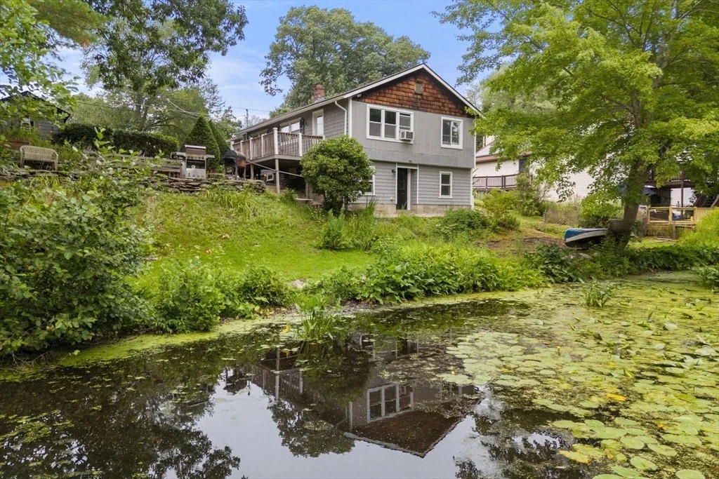Photo of 10 Riverside Dr