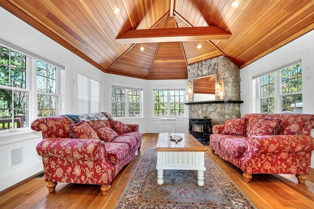 Photo of 15 Spring Lane