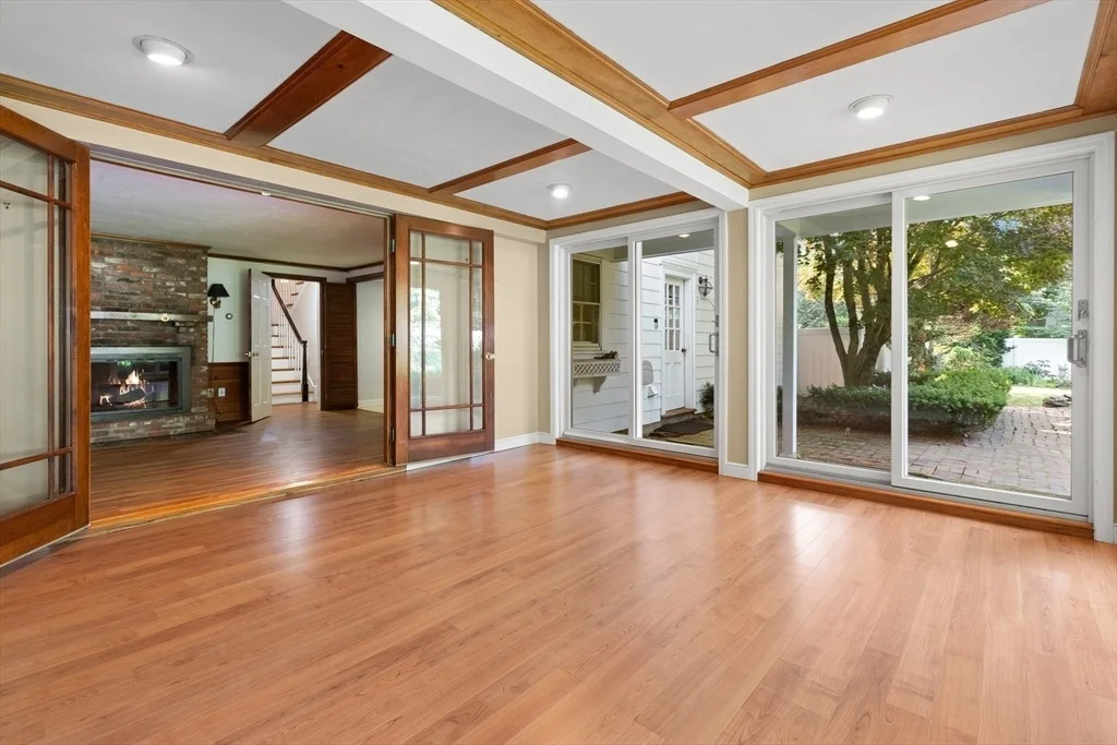 Photo of 10 Parsonage Ln