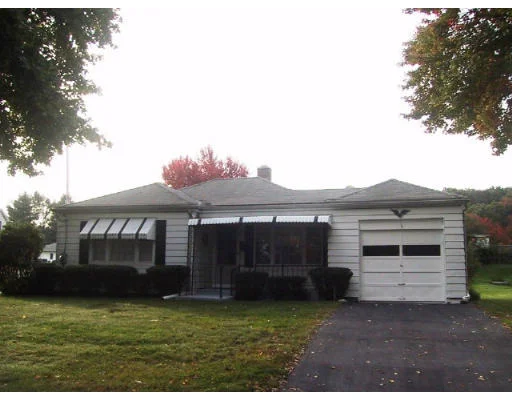 Photo of 139 Roosevelt Ave