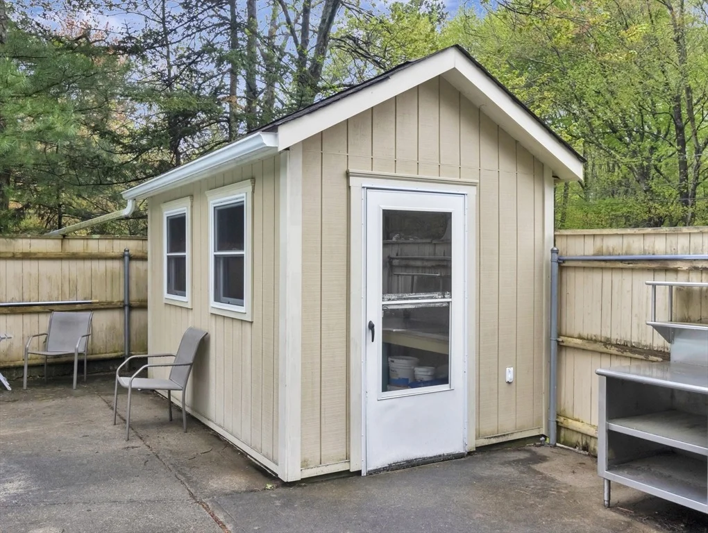 Photo of 93 Spring Hill Dr
