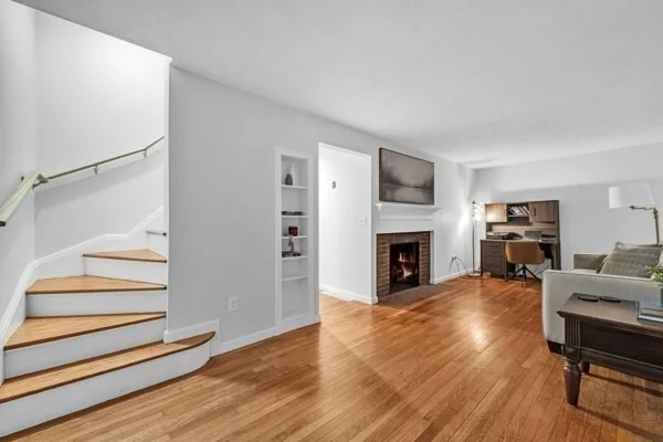 Photo of 5 1/2 W Sutton Rd