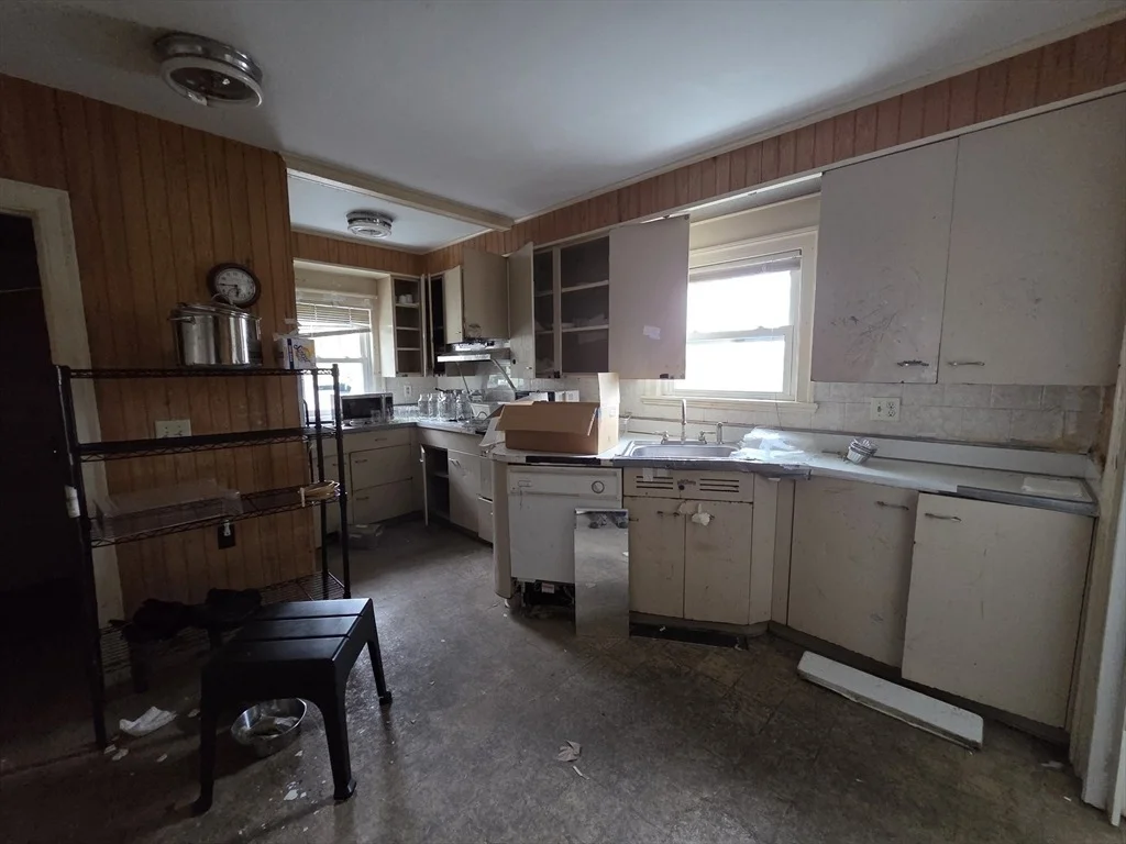 Photo of 258 Beverly Rd