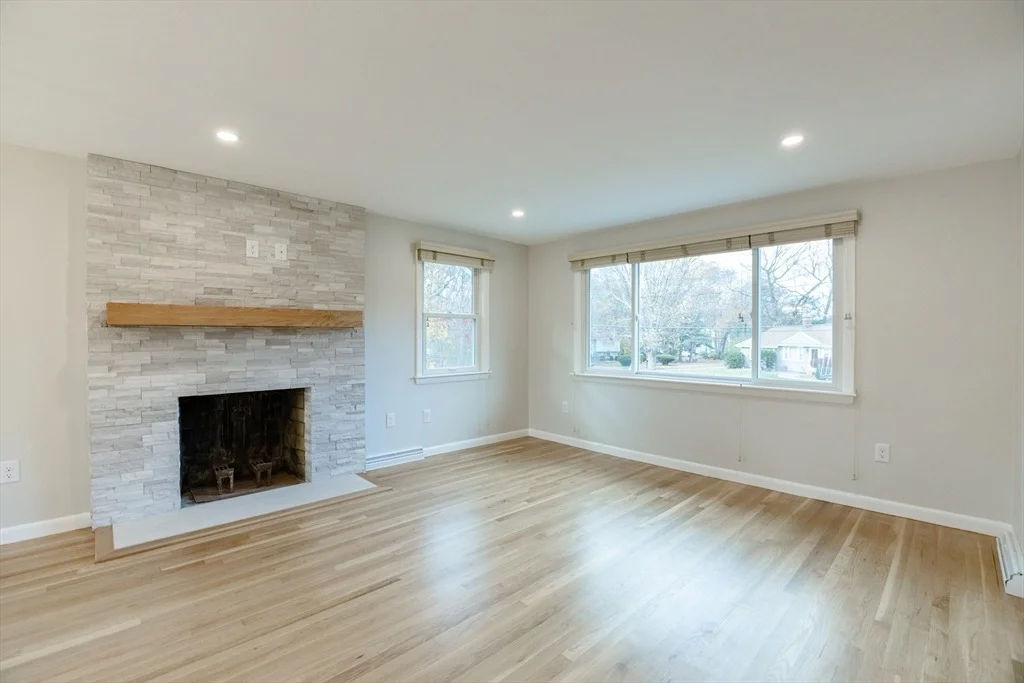 Photo of 3 Park Dr