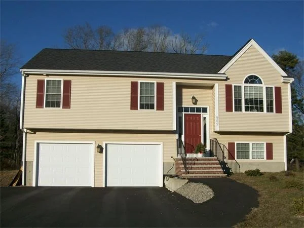 Photo of 952 Stonegate Landing