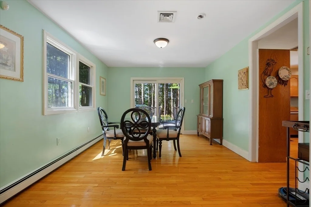 Photo of 290 Mendell Rd