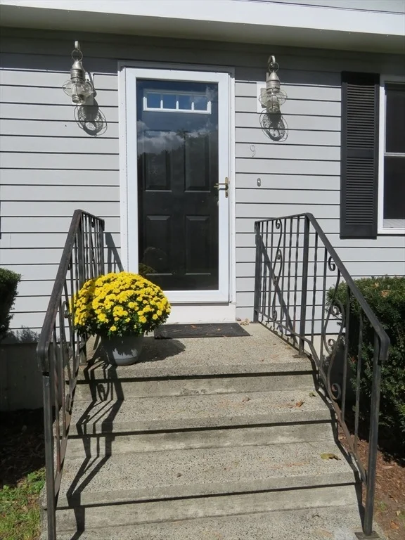 Photo of 9 Larson Farm Drive