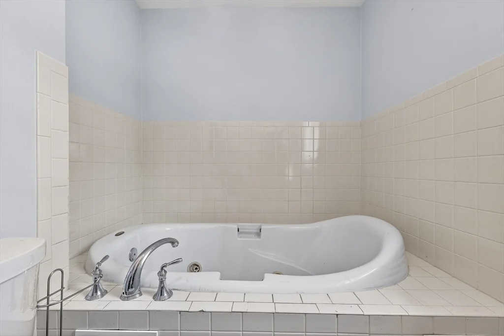 Photo of 3 Oak Leaf Cir