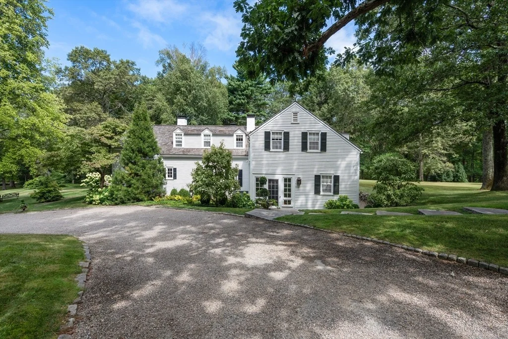 Photo of 157 Centre St