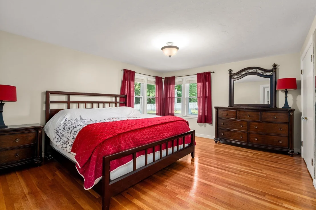 Photo of 15 Claridge Dr