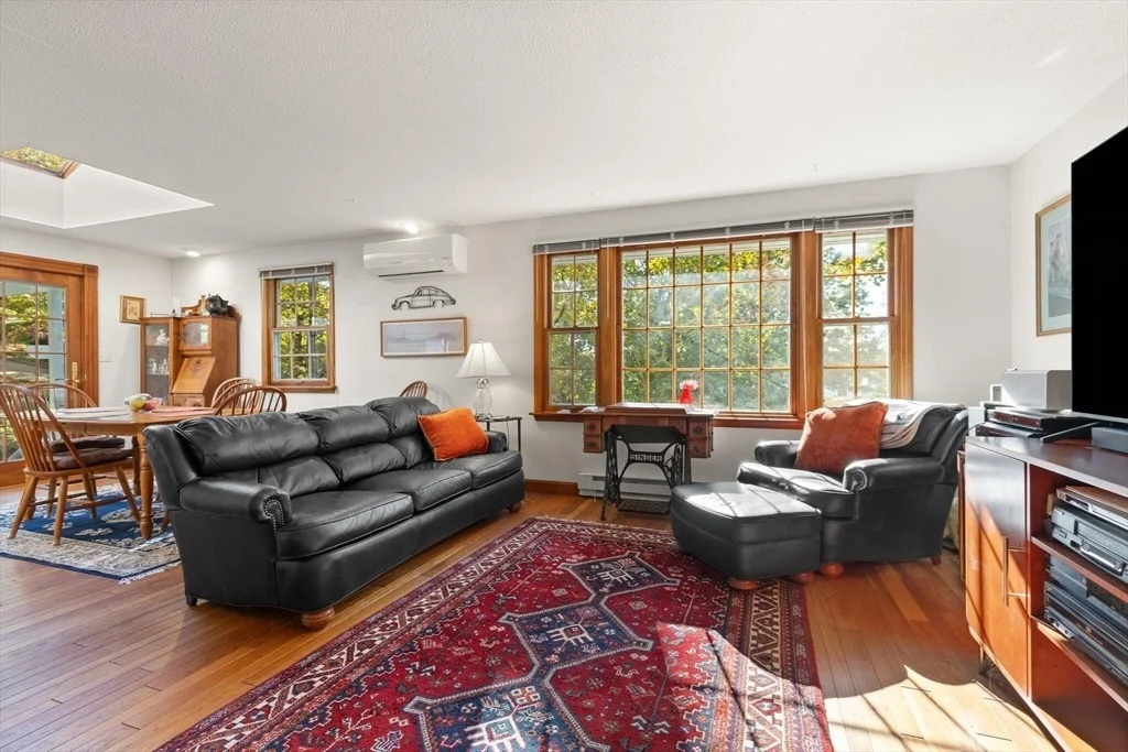 Photo of 109 Riverview Rd
