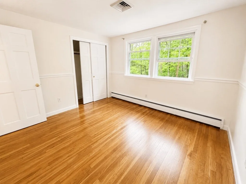 Photo of 125 Craigie Cir