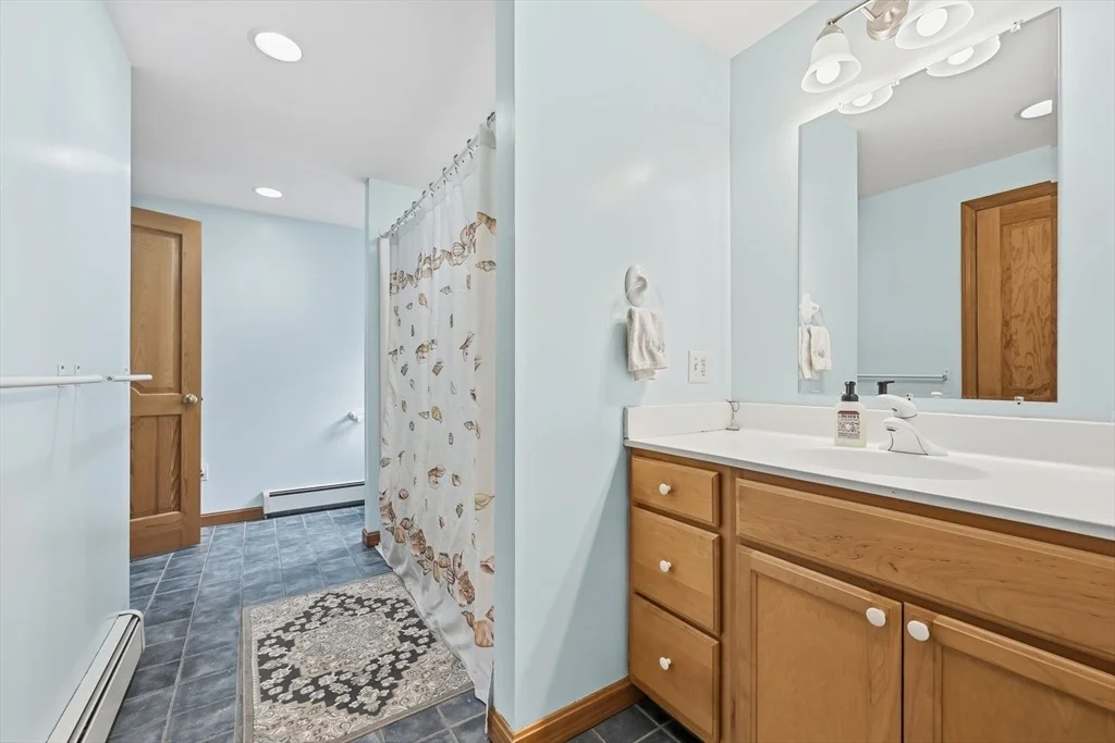 Photo of 2 Short Lots Ln
