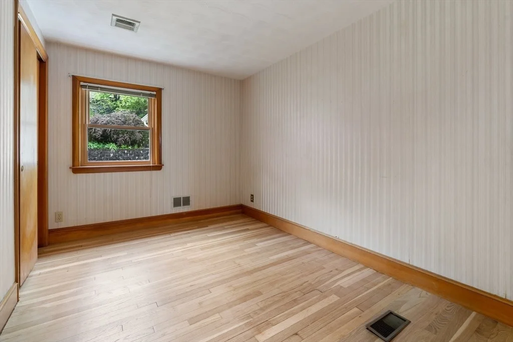 Photo of 303 Forest St