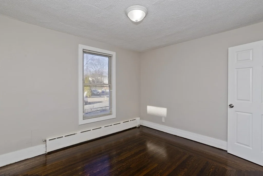Photo of 182 Massasoit Street