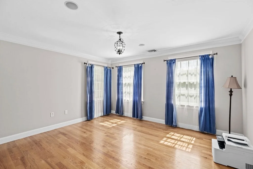 Photo of 21 Crosswoods Path
