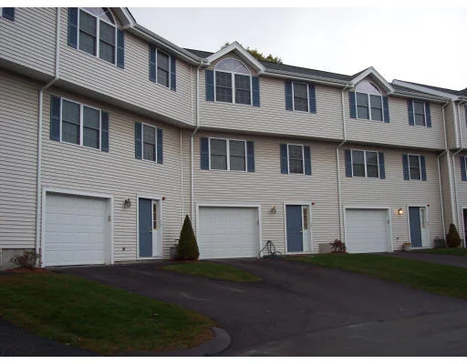 Photo of Unit 19 at 985 Trapelo Rd