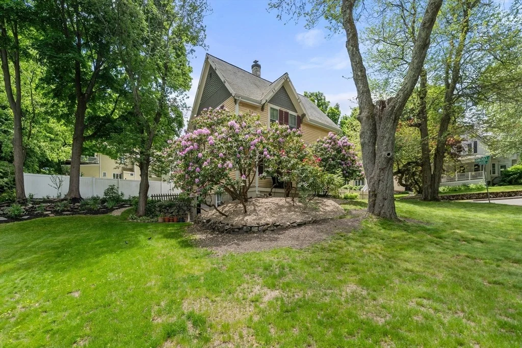 Photo of 22 Eustis Ave