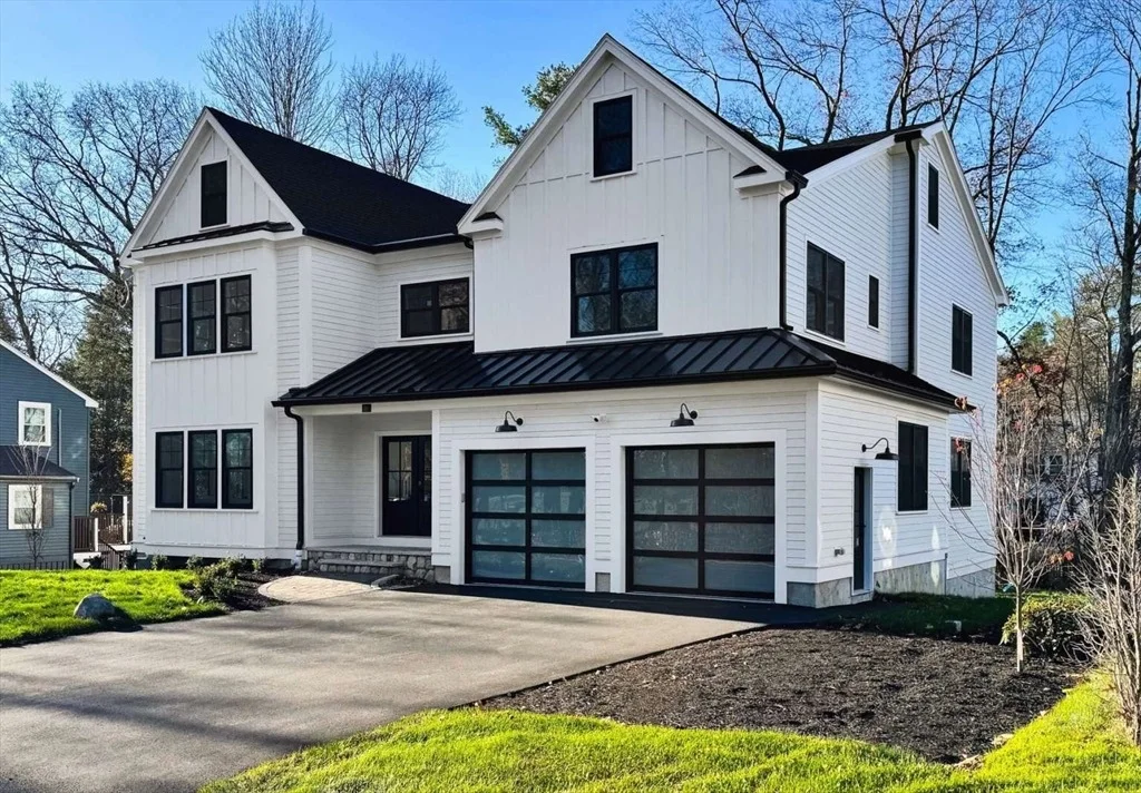 Photo of 311 Dedham Ave