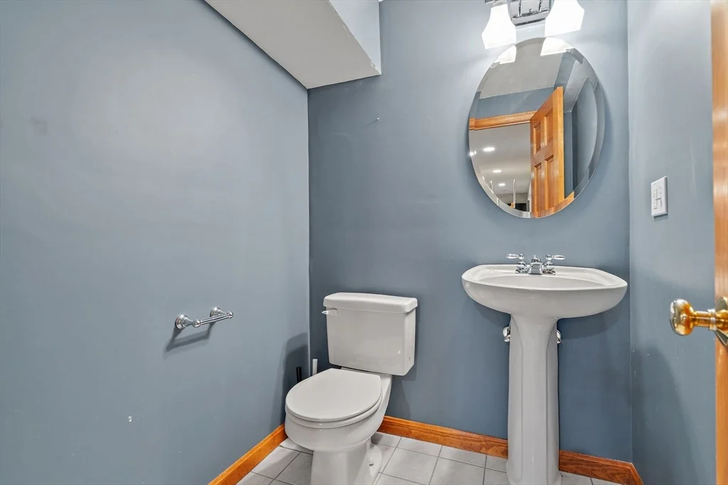 Photo of 15 Winterberry Dr
